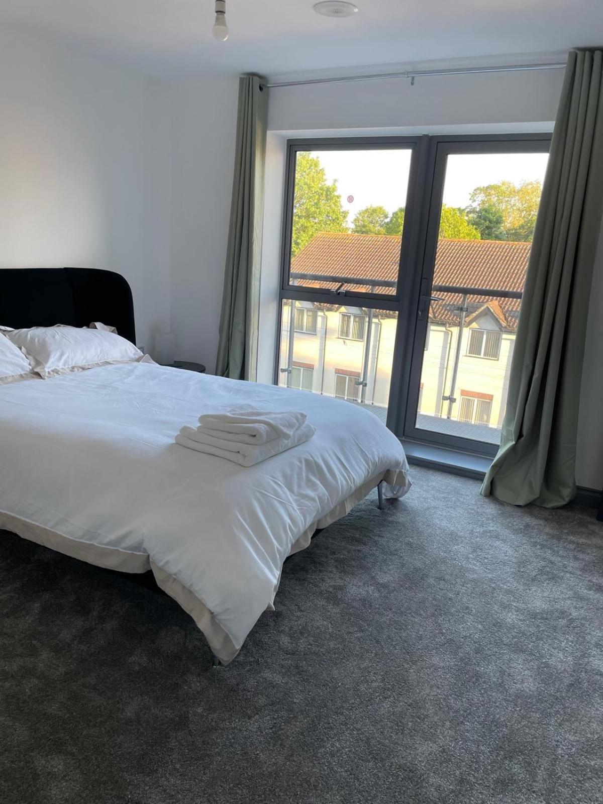 Long Letting - Luxurious 3 Bedroom Penthouse In Centre - Parking Included! * Chelmsford