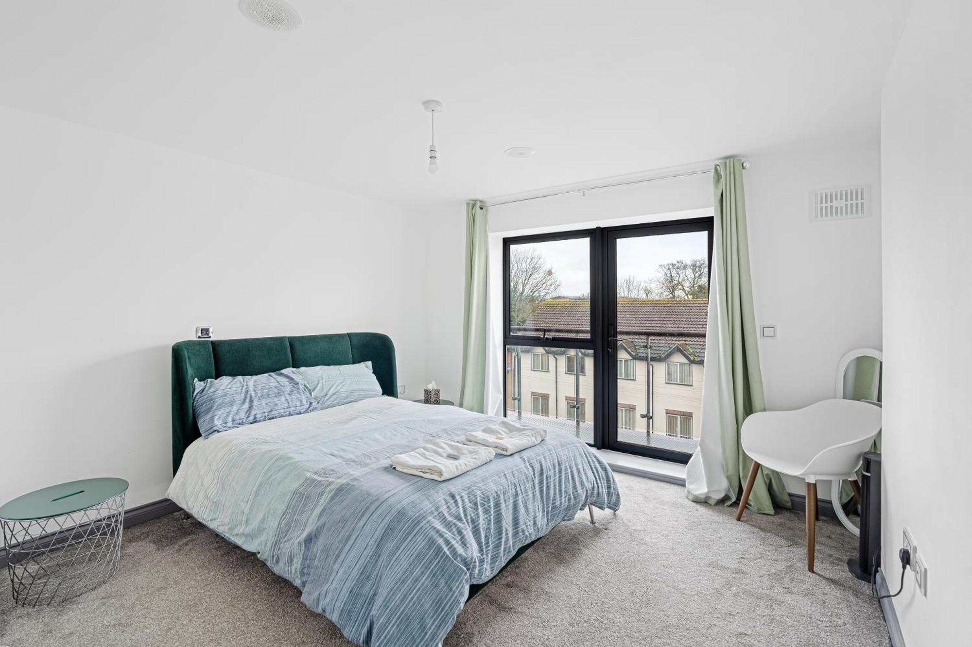 Long Letting - Luxurious 3 Bedroom Penthouse In Centre - Parking Included! Apartment