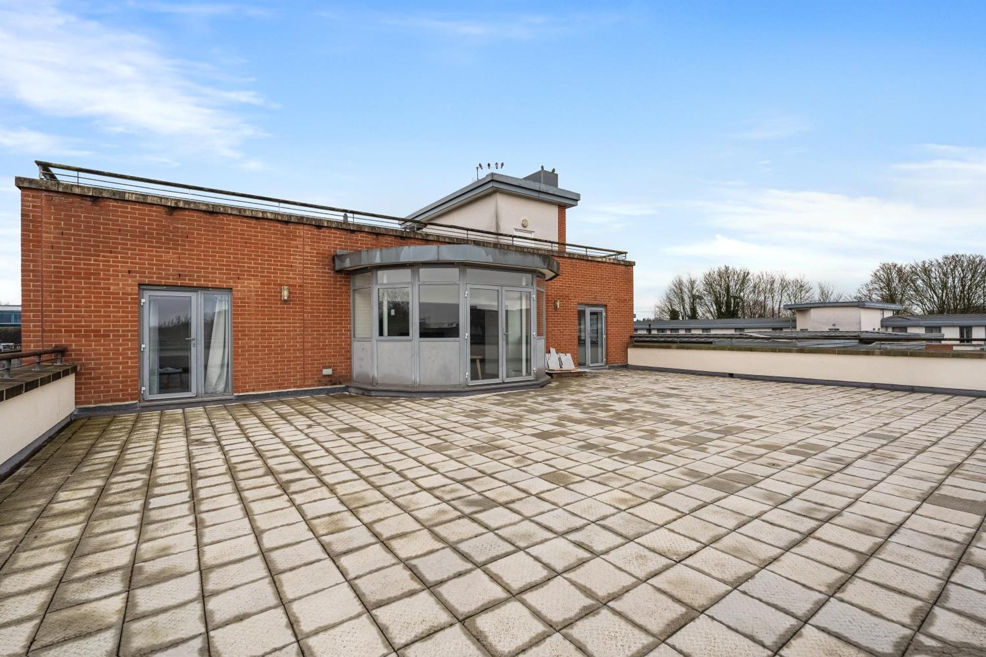 Long Letting - Luxurious 3 Bedroom Penthouse In Centre - Parking Included! Apartment Chelmsford
